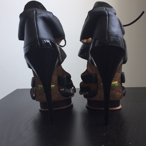 Lamb Heels - Picture 3 of 4